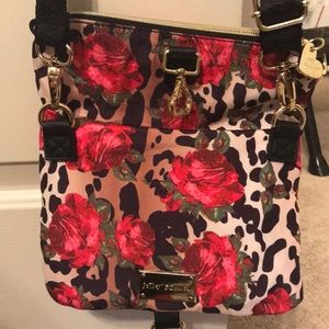 Small crossbody purse